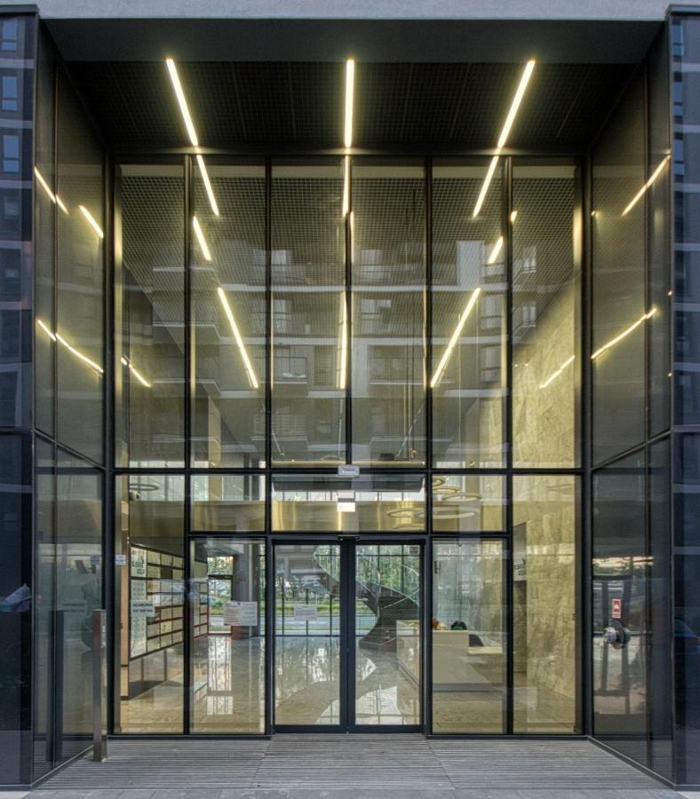 Prymasa Tysiaclecia 83A By Homeprime Varşovia Exterior foto
